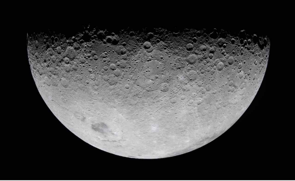 ¿A quién le pertenece la Luna?