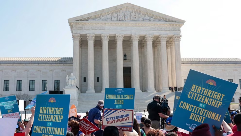 Corte Suprema pone en duda plan de Trump contra ciudadanía por nacimiento