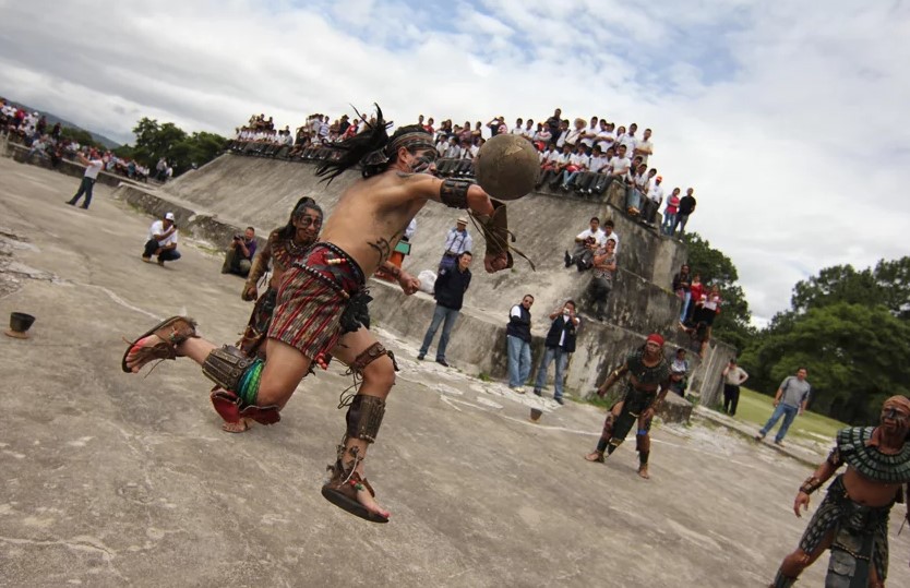 Guachimontones invita a presenciar el Tlachtli y el ritual de fuego purépecha