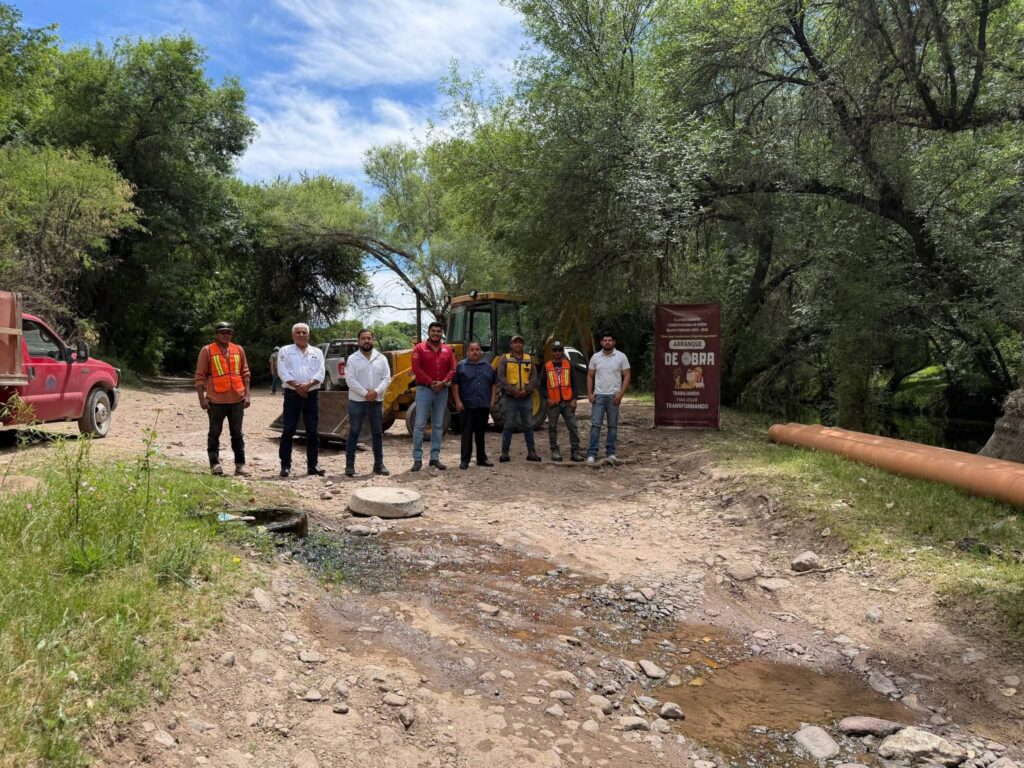 Inicia labor de rehabilitación del drenaje sanitario en el Vado de la Alameda, en Peñón Blanco
