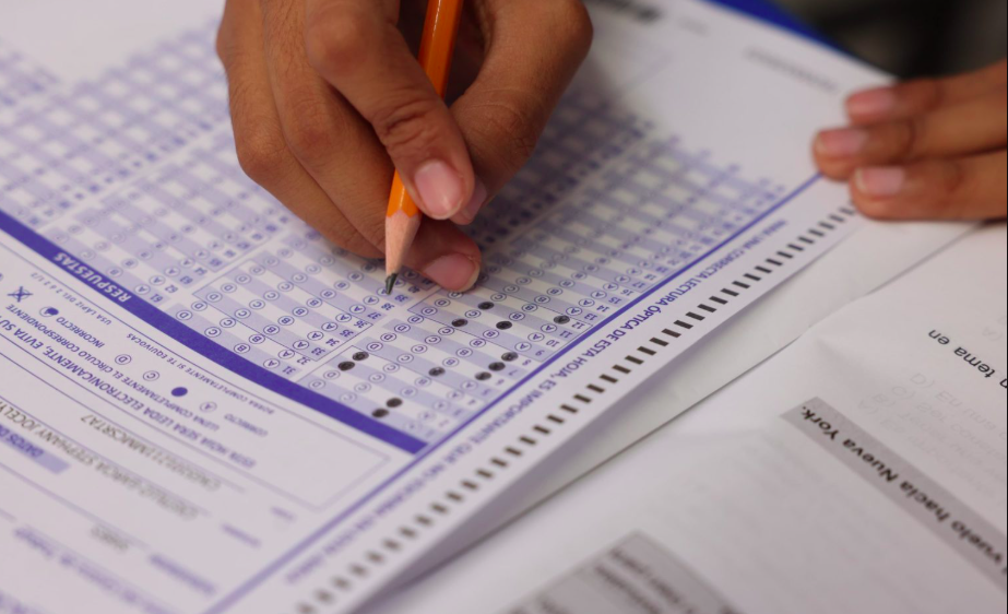 SEP elimina examen de admisión a preparatoria en 18 estados