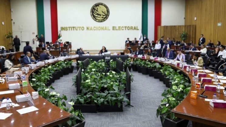 Sheinbaum respalda transparencia en nuevos consejeros del INE