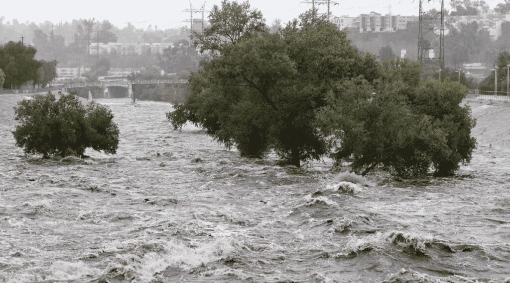 Inundaciones en el sur de Rusia dejan muertos y miles de evacuados
