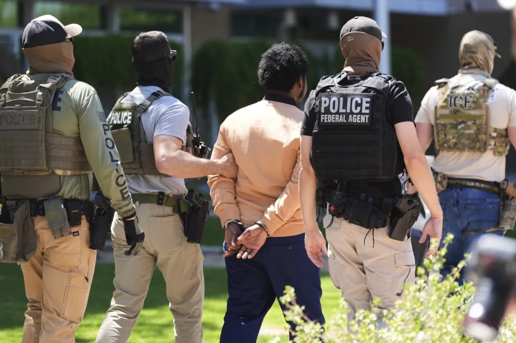 Aumentan muertes de migrantes bajo custodia del ICE en Estados Unidos