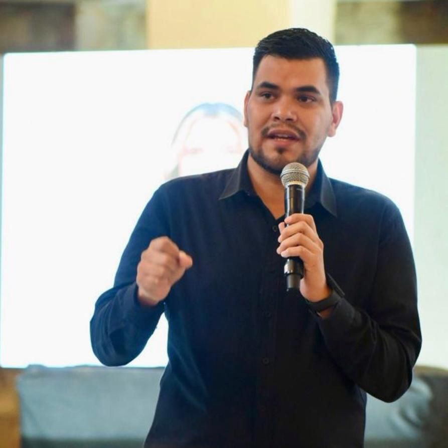 Maxi Nevarez secretario General de la Red Estatal para la Prevención del Suicidio en Chihuahua