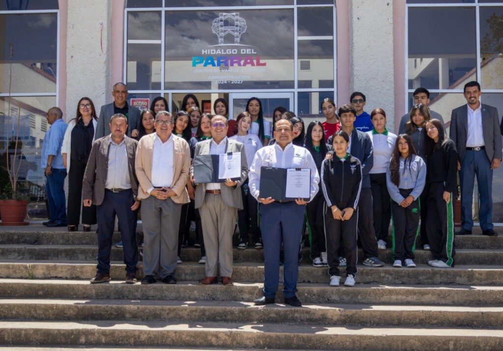 Firman Gobierno Municipal de Parral y CONALEP convenio para fortalecer la formación profesional de estudiantes