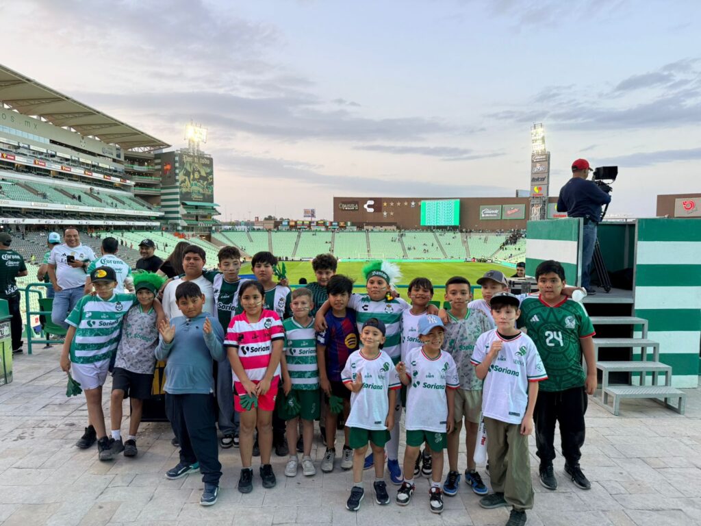 Sueños en la cancha: niños de “Más Fútbol” NI visitan el Estadio TCM