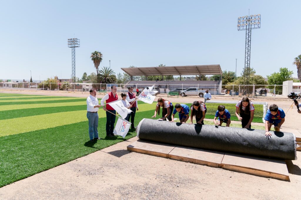 Durango construye 27 canchas y rehabilita 11 rumbo al Mundial 2026 con apoyo federal