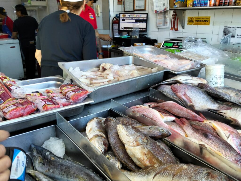 Venta de mariscos cae 20% en Cuaresma, pero repunta 14% en Semana Santa pese a retos económicos