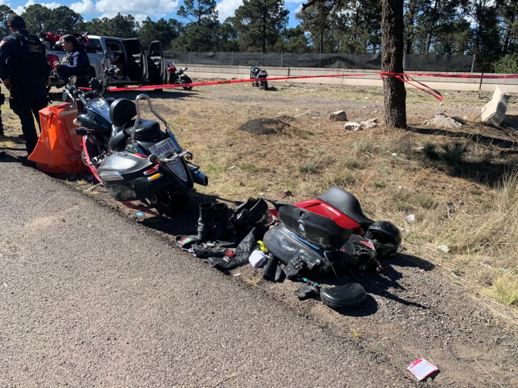 Trágico fin de mujer y su producto que iban de Coahuila a Mazatlán a la Semana de la Moto