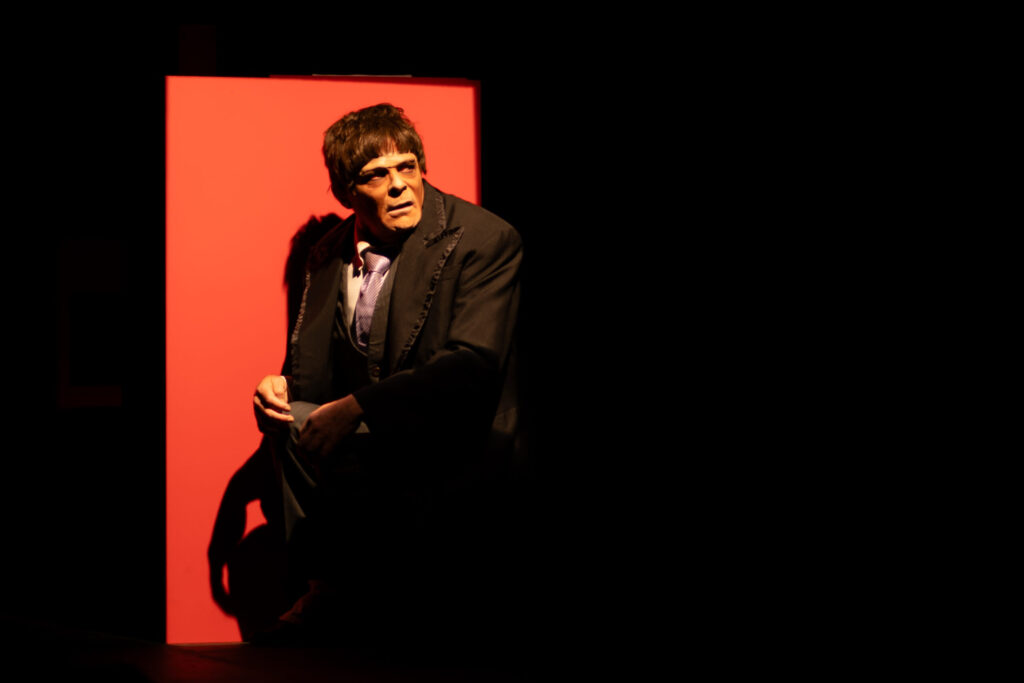 Obra de teatro “El Gorila” llega a CDMX con una historia sobre identidad y adaptación