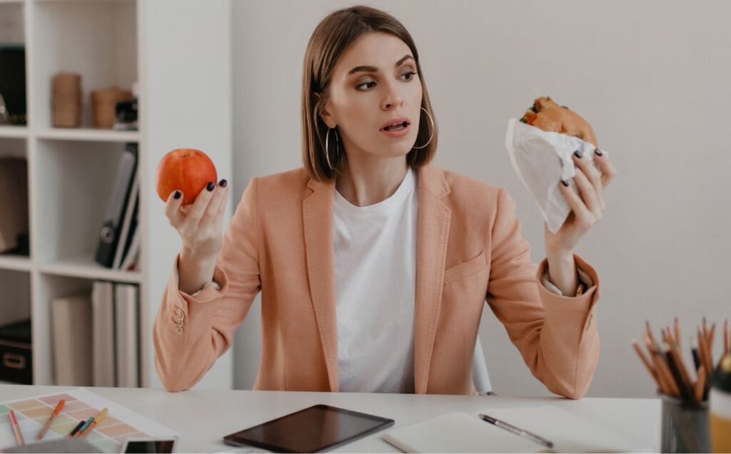 ¿Sin hora para comer? La Ley Federal del Trabajo dice que deben pagarte ese tiempo