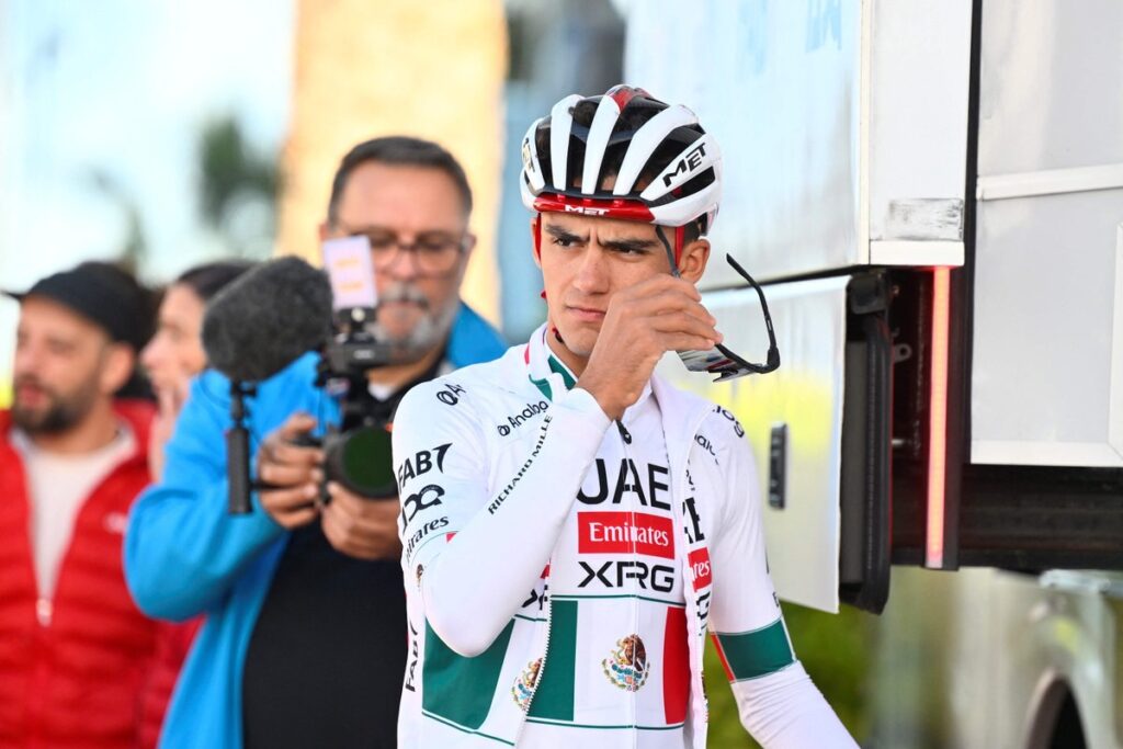 Isaac del Toro no participará en el Giro de Italia 2026: Estrategia y Cautela