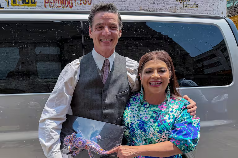 Pedro Pascal celebra su cumpleaños en CDMX
