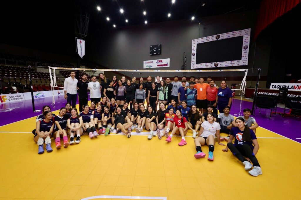 Coronelas de Durango impulsan el voleibol local con clínica tras temporada histórica invicta