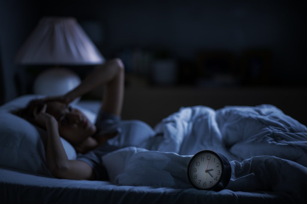 Intentar dormir a la fuerza es la principal causa de insomnio