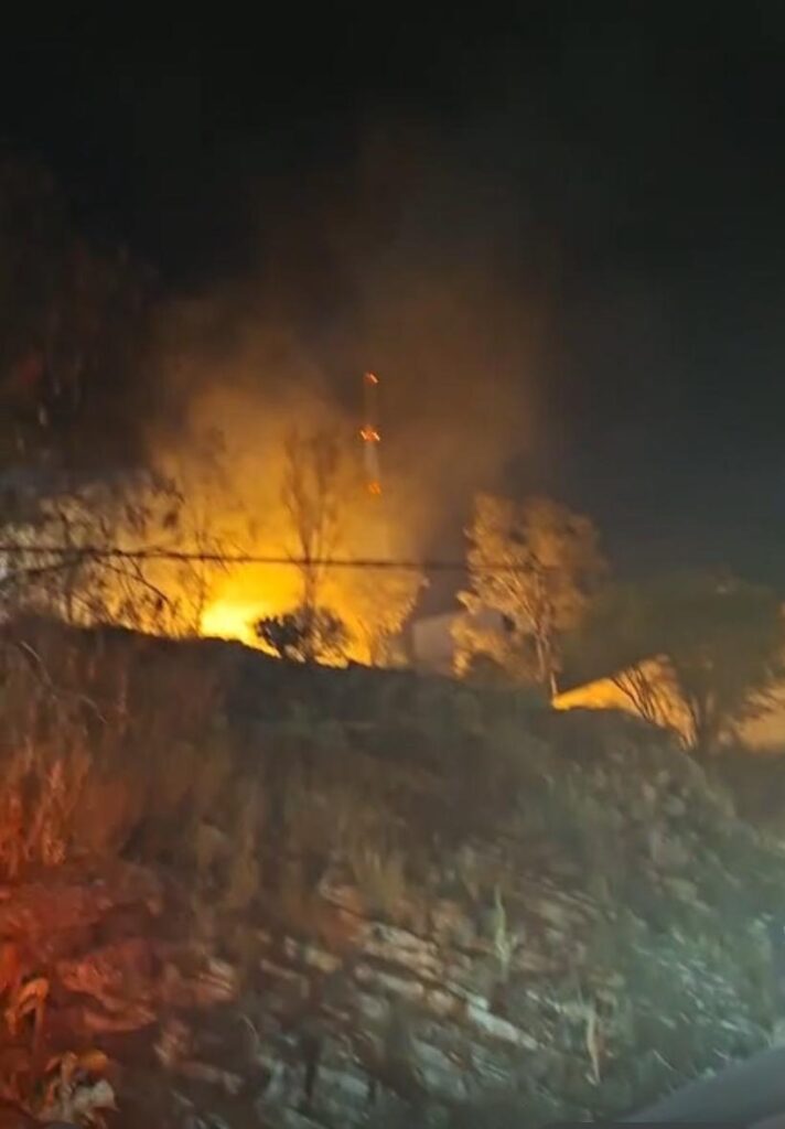 Cable de la CFE provoca incendio en el Cerro de los Remedios