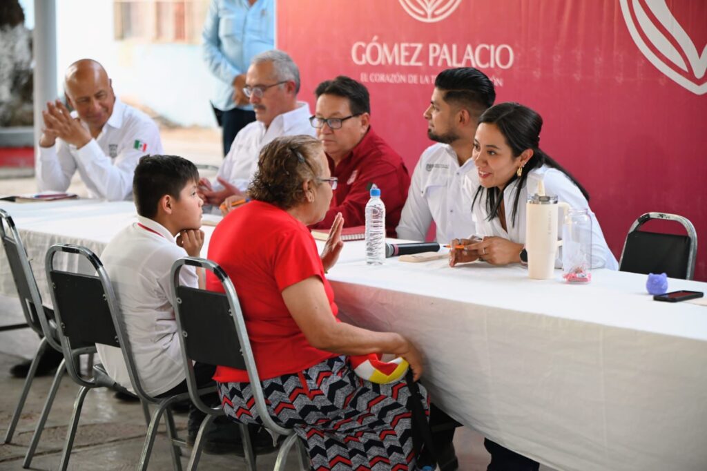 Lleva Betzabé Martínez Jornadas del Pueblo a ejido Nuevo Gómez