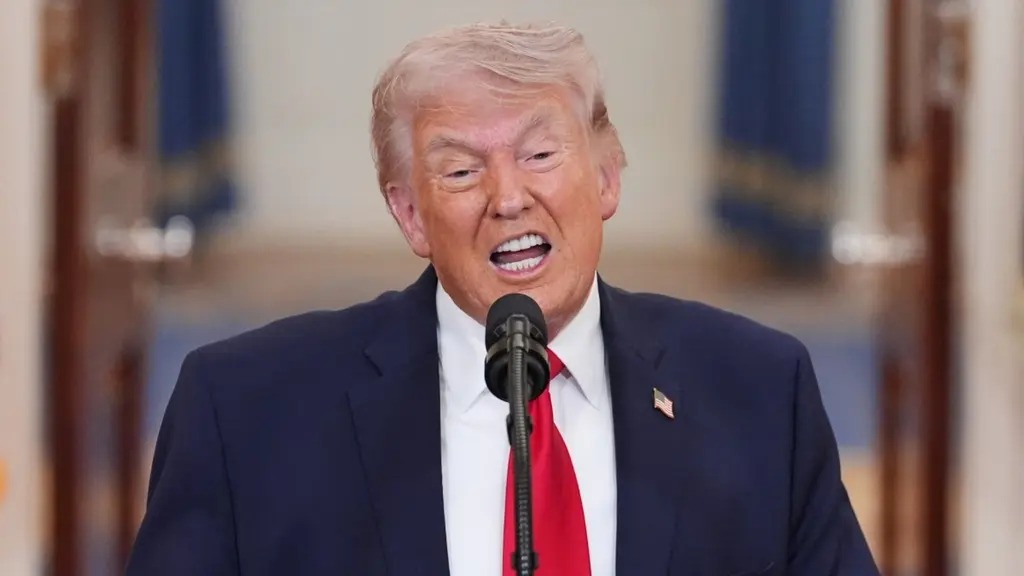 Trump lanza ultimátum a Irán: Da 48 horas para reabrir Ormuz o desatará el “infierno”