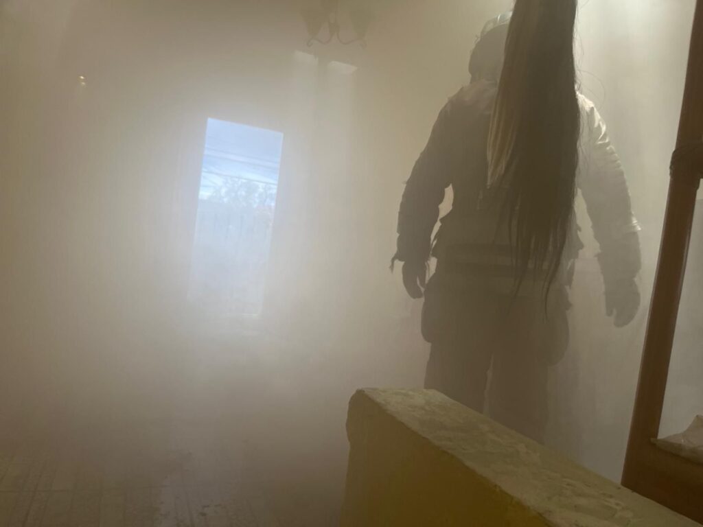Incendio en la segunda planta de una casa moviliza a los bomberos