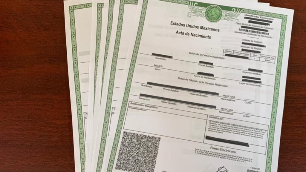 En su papelería vendía actas de nacimiento falsas; la detuvo la Fiscalía Anticorrupción