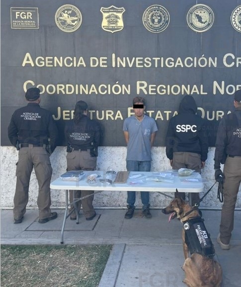 Militares lo agarran con sustancias, arma y radio; el juez lo vincula a proceso