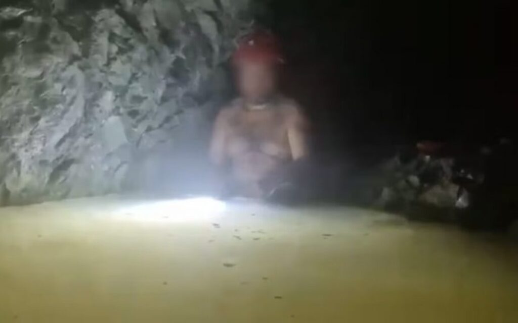 Revelan VIDEO del rescate de minero atrapado 13 días en mina de Sinaloa
