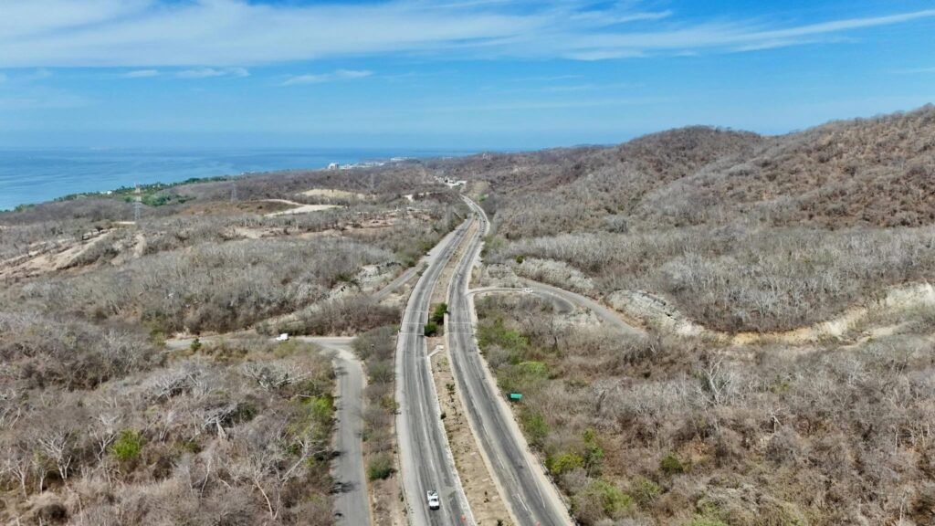 Miguel Ángel Navarro impulsa conectividad carretera en Bahía de Banderas