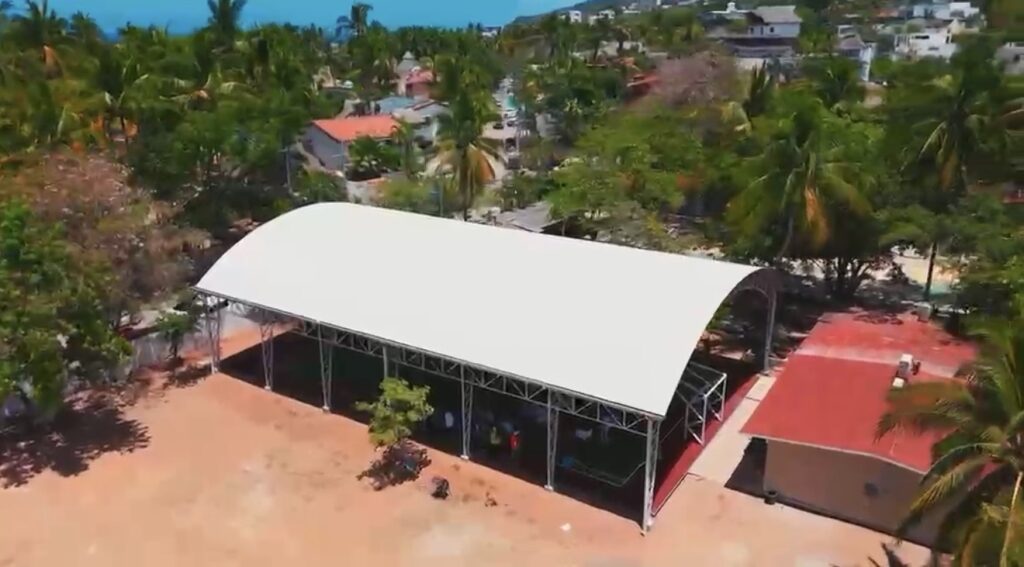 Mejoran infraestructura escolar en Sayulita con nuevas obras en primaria Damián Carmona