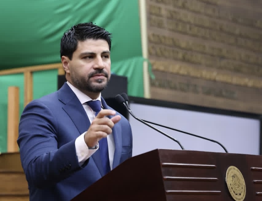 Proponen ampliar licencia de paternidad de 5 a 45 días en Durango
