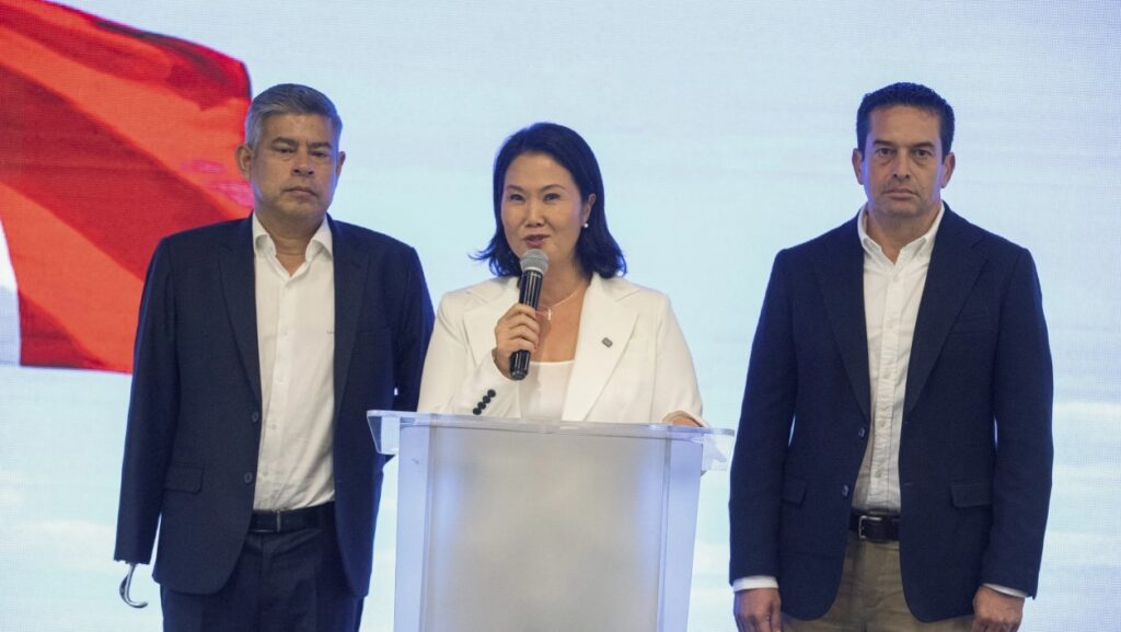 El conteo rápido en Perú coloca a Keiko Fujimori a la cabeza de las presidenciales