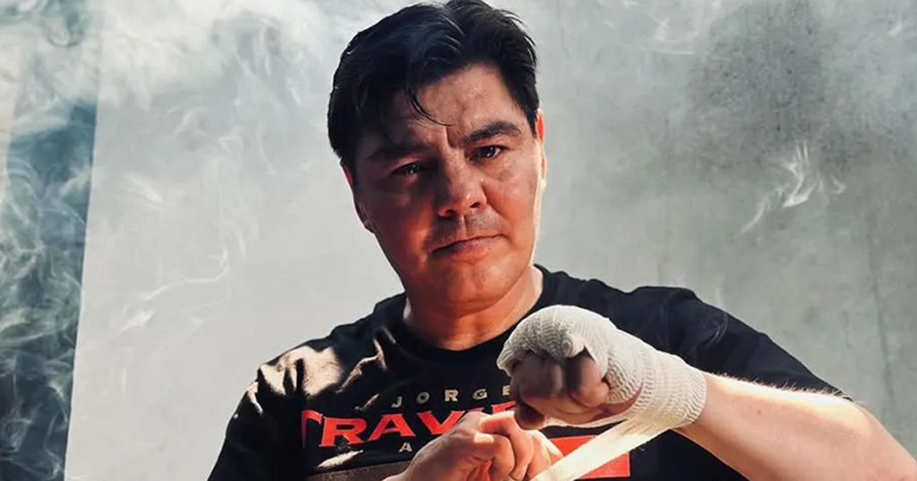 “Travieso” Arce calienta su pelea con Julio César Chávez y presume intenso entrenamiento