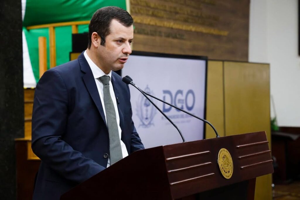 Menos papel y más reciclaje en Durango con economía circular, propone César Rivas (PAN)