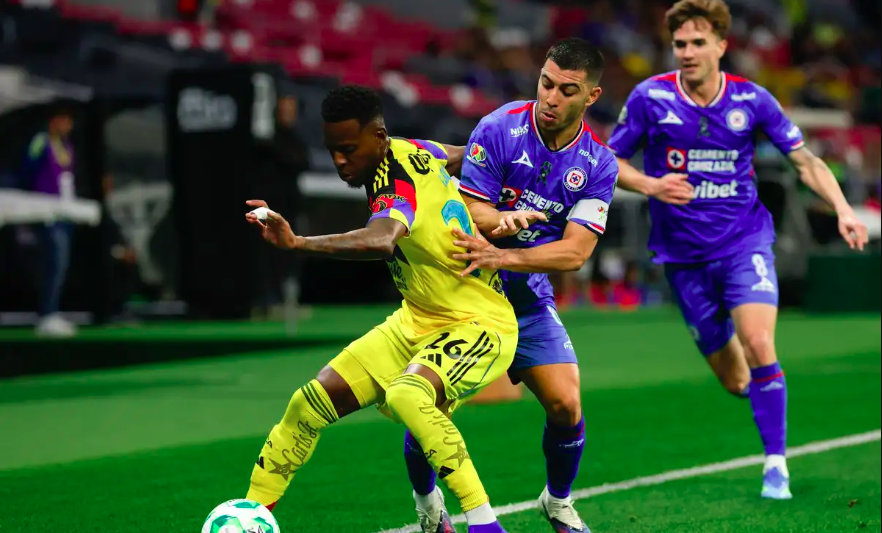 América y Cruz Azul empatan en el Clásico Joven