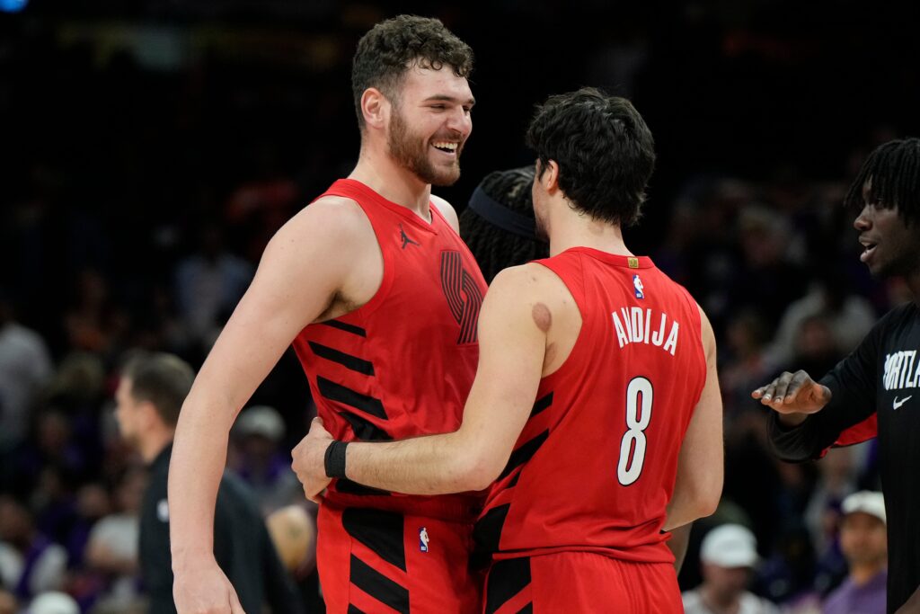 Hornets eliminan al Heat y Blazers sorprenden a los Suns en el Play-In de la NBA 2026
