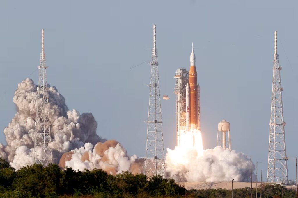 Artemis II despega con éxito y la humanidad vuelve a la Luna tras 50 años