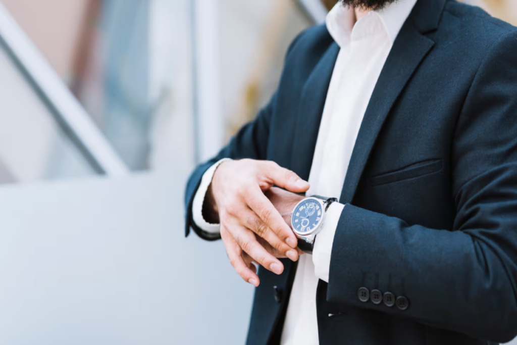 Investigan a futbolistas por compra de relojes de lujo de contrabando