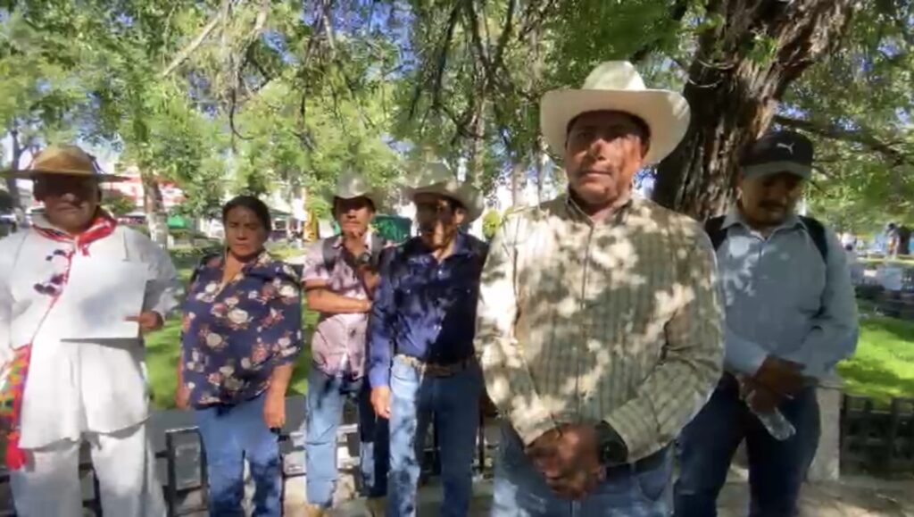 Comuneros desconocen a gobernadora indígena y niegan amenazas en Xoconoxtle