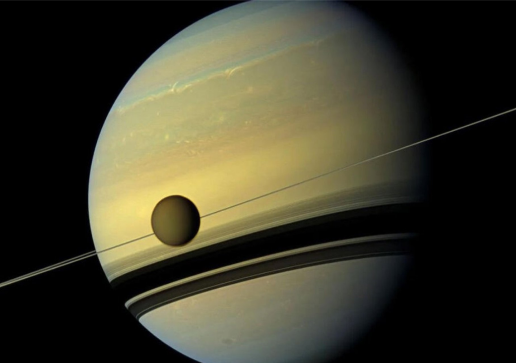 ¿De dónde salieron los anillos de Saturno?