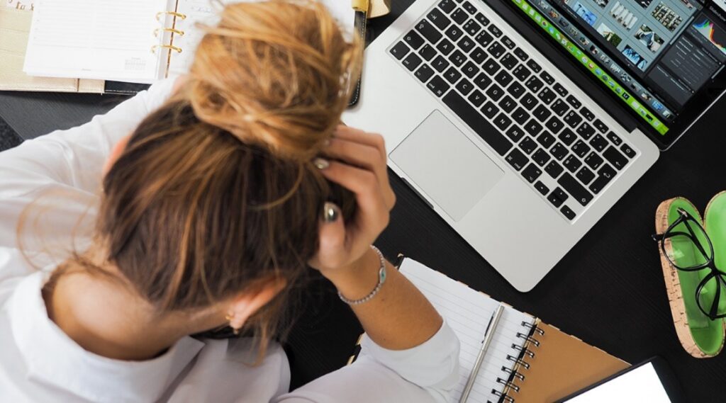 Proponen pago de 9,582 pesos a jóvenes que trabajen y estudien