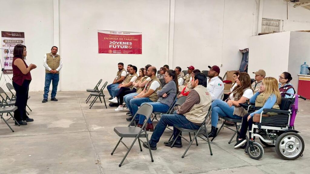 Capacitan a Servidores de la Nación en Santiago para fortalecer trato digno a beneficiarios