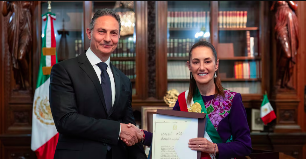 Sheinbaum recibe cartas credenciales de nuevos embajadores en México