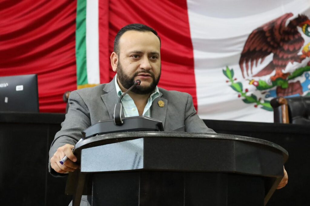 En vigor reforma de Arturo Medina para castigar a quienes dañen estatus sanitario de ganado