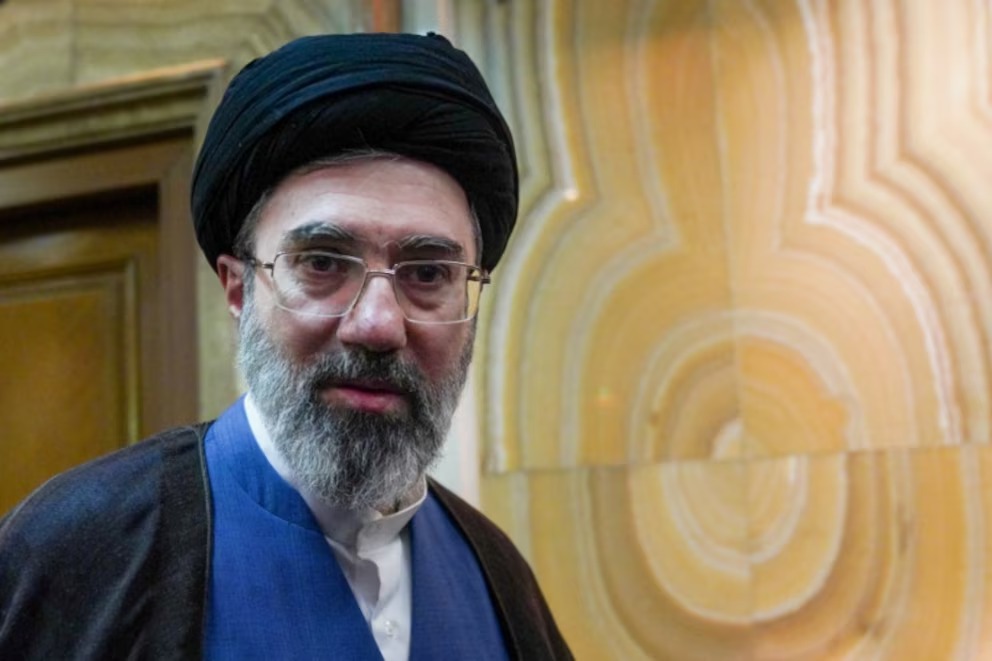 Líder de Irán advierte que protegerá su programa nuclear y lanza amenaza a Estados Unidos