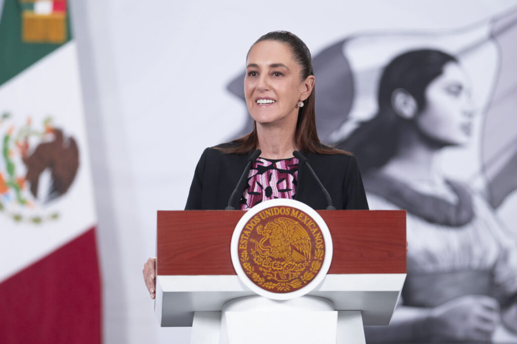 Rumbo a 2027, Sheinbaum advierte que funcionarios que busquen candidatura deberán renunciar