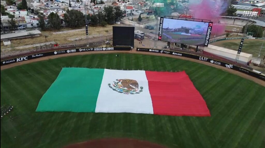 La Décima Zona Militar realza inauguración de la Temporada Regular de Béisbol en Durango
