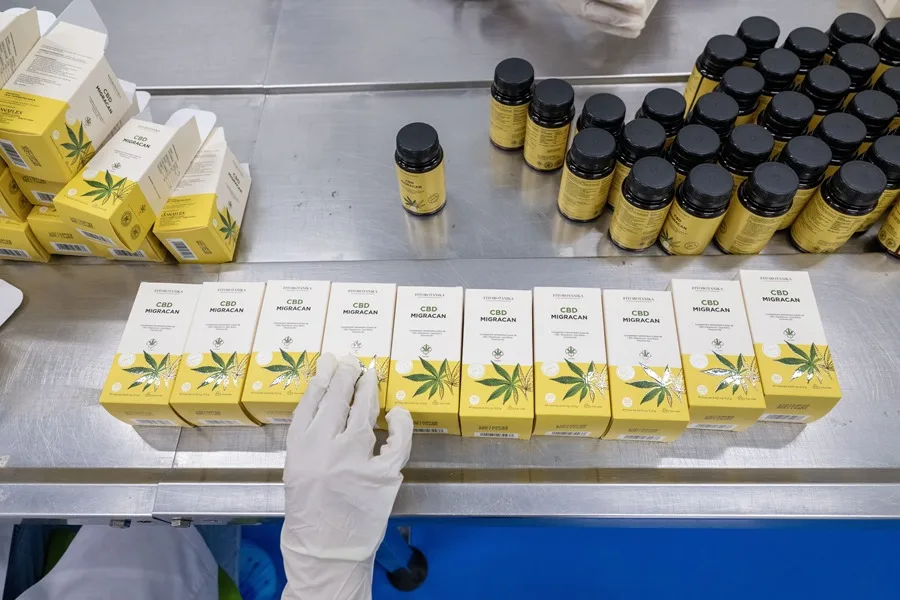 EE.UU. reclasifica la marihuana medicinal como droga de menor riesgo