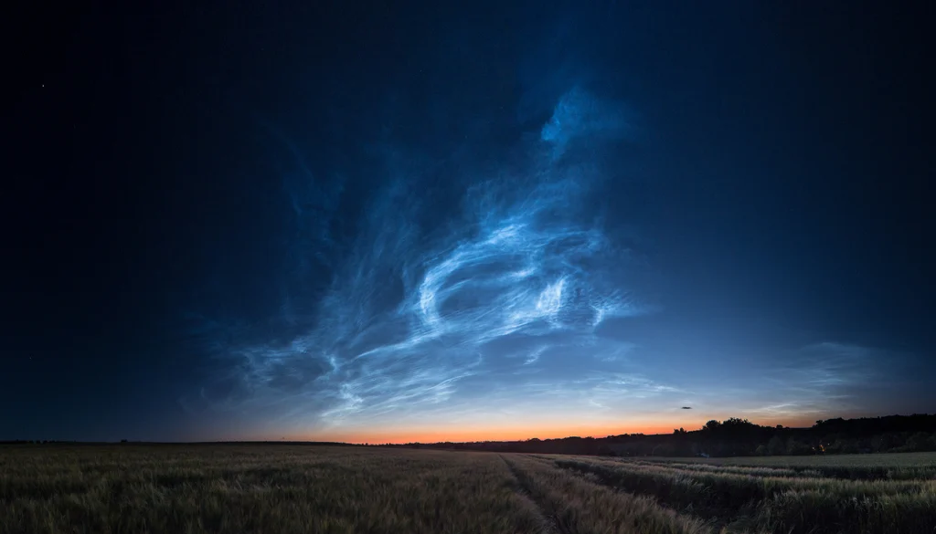Nubes noctilucentes, las más altas del cielo, podrían aumentar por el calentamiento global