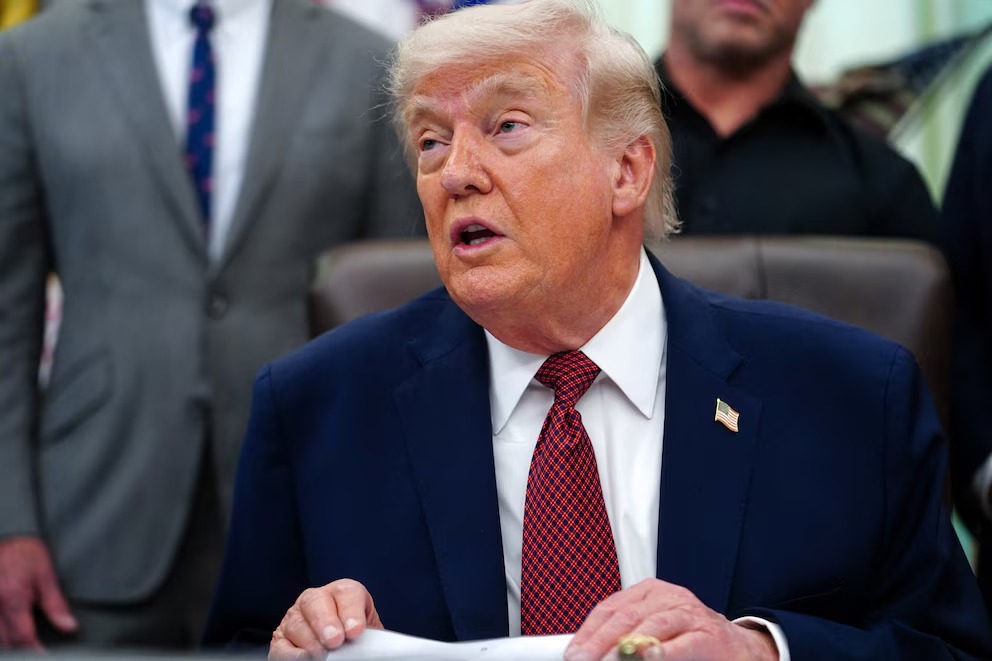 Trump afirma que EU está en “posición de negociación muy fuerte” con Irán