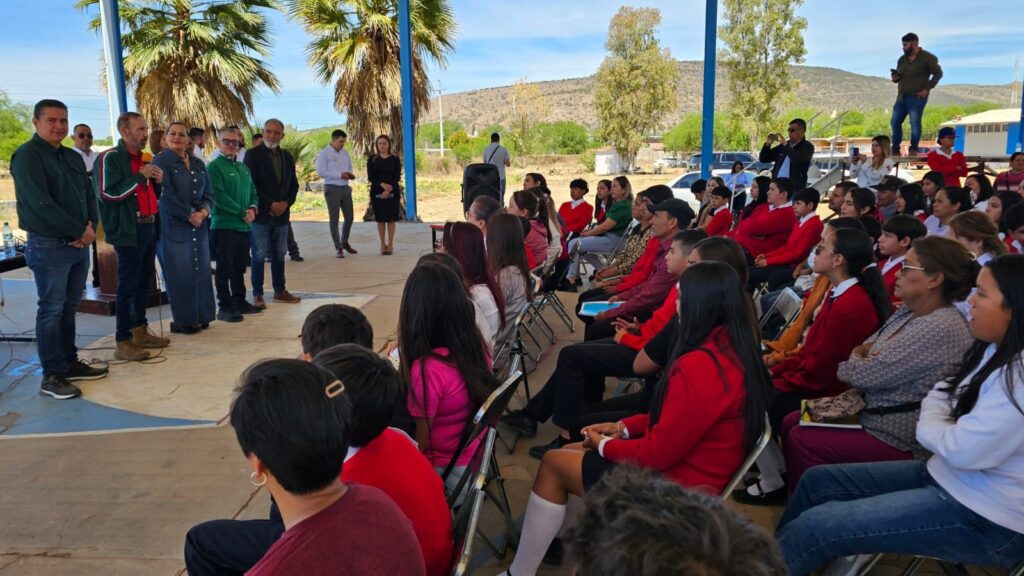 Nancy Vázquez Participa en Actividades de Prevención y Atención a la Juventud